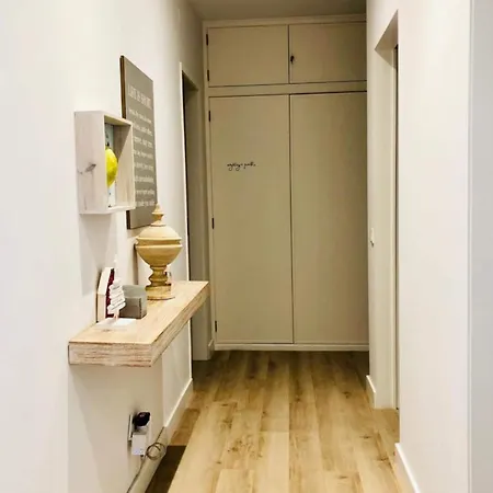 Spacious 3 Bedroom 20 Min To Lisbon Διαμέρισμα Montijo